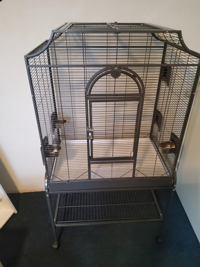 Vogelkooi Montana Madeira II antiek., Dieren en Toebehoren, Ophalen, Zo goed als nieuw, Metaal, Vogelkooi