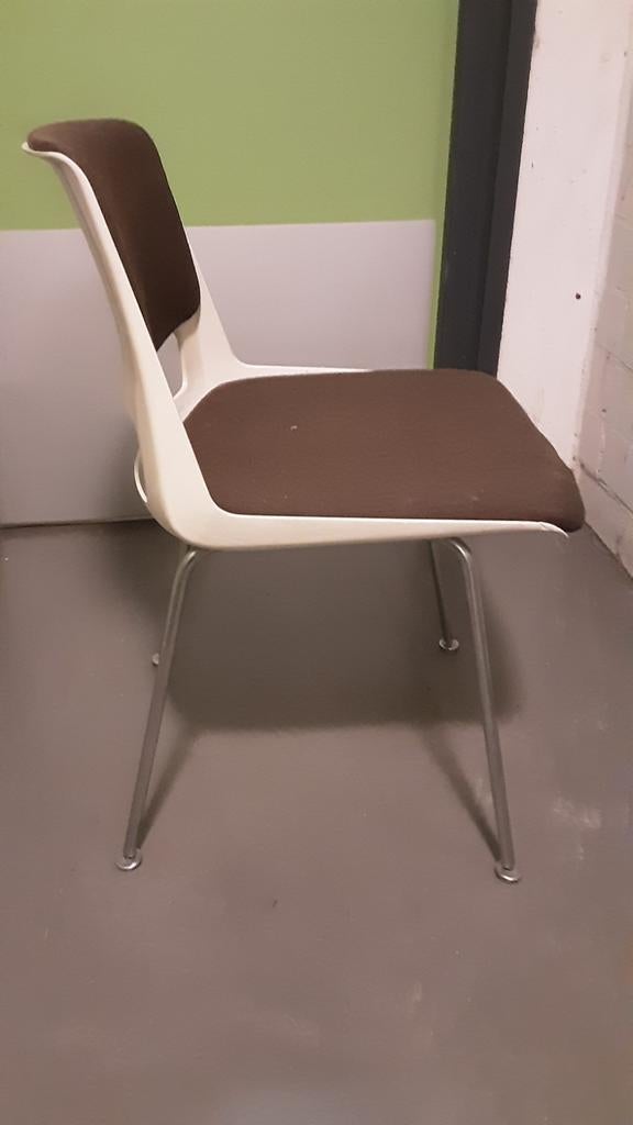 Gispen stoeltje, Ophalen, Gebruikt, Wit, Eén