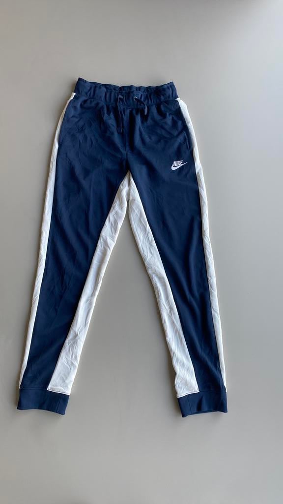 Nike joggingsbroek maat XL kids (164), Ophalen of Verzenden, Gebruikt, Jongen of Meisje, Sport- of Zwemkleding