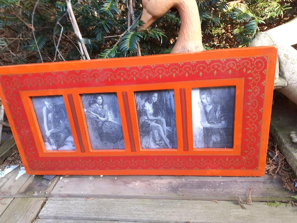 Fotolijst voor 4 foto's in Handbeschilderde houten Lijst, Ophalen of Verzenden