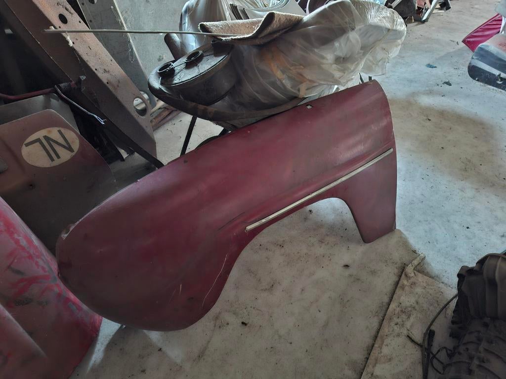 Saab 96 linker voorscherm lange neus., Ophalen