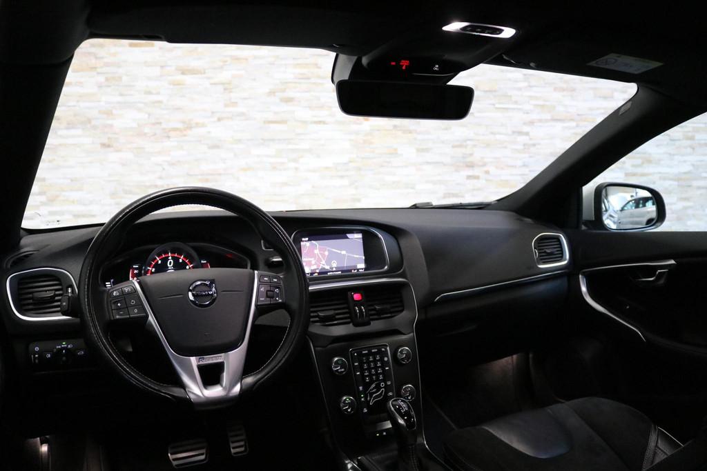 Volvo V40 2.0 T4 Business Sport | 2X R Design | Navi | NAP |, Gebruikt, Euro 6, Startonderbreker, Origineel Nederlands