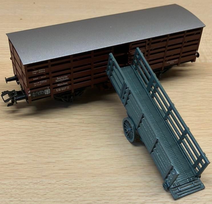 Märklin DR veewagon met laadkar, Hobby en Vrije tijd, Modeltreinen | H0, Wisselstroom, Ophalen of Verzenden, Märklin, Nieuw