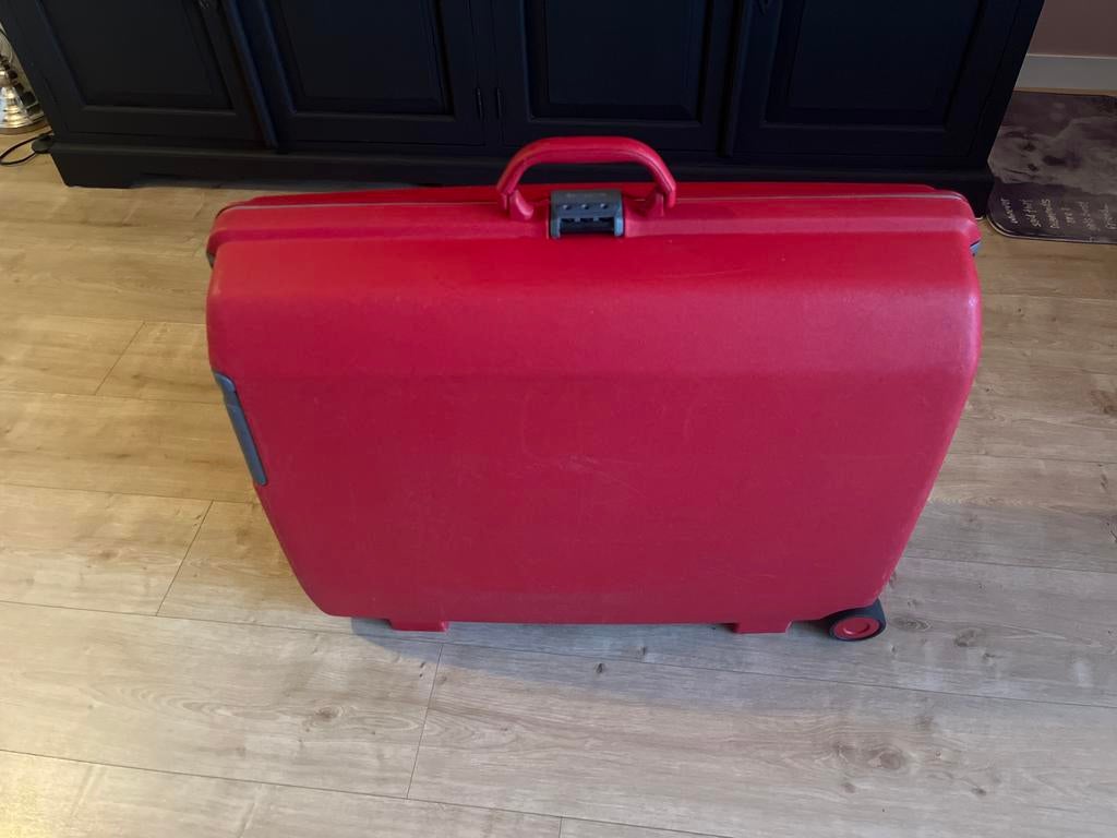 Rode Samsonite koffer met wieltjes, Gebruikt, Hard kunststof, 45 tot 55 cm, Slot