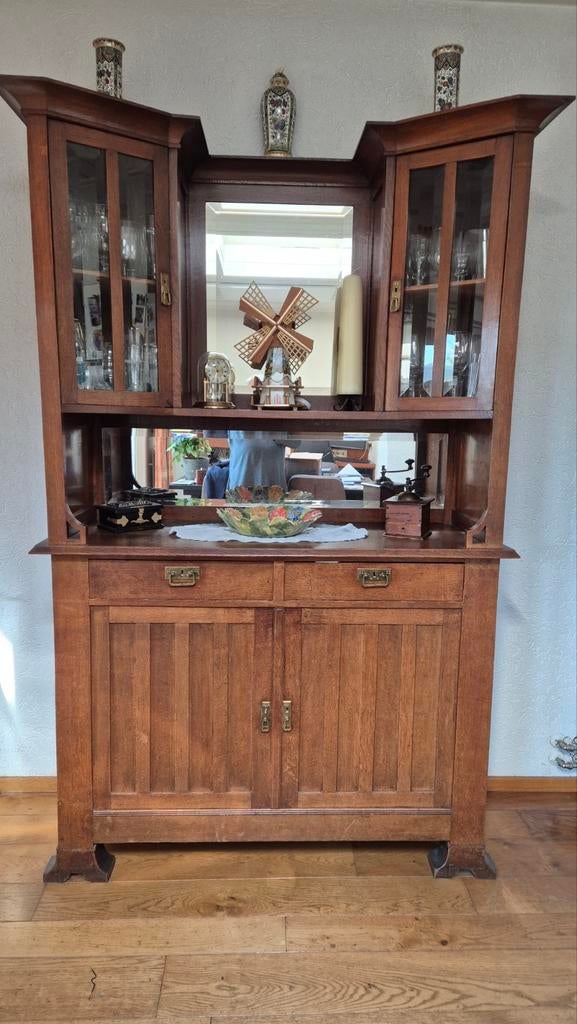 Antieke unieke  massief eiken kast., Ophalen