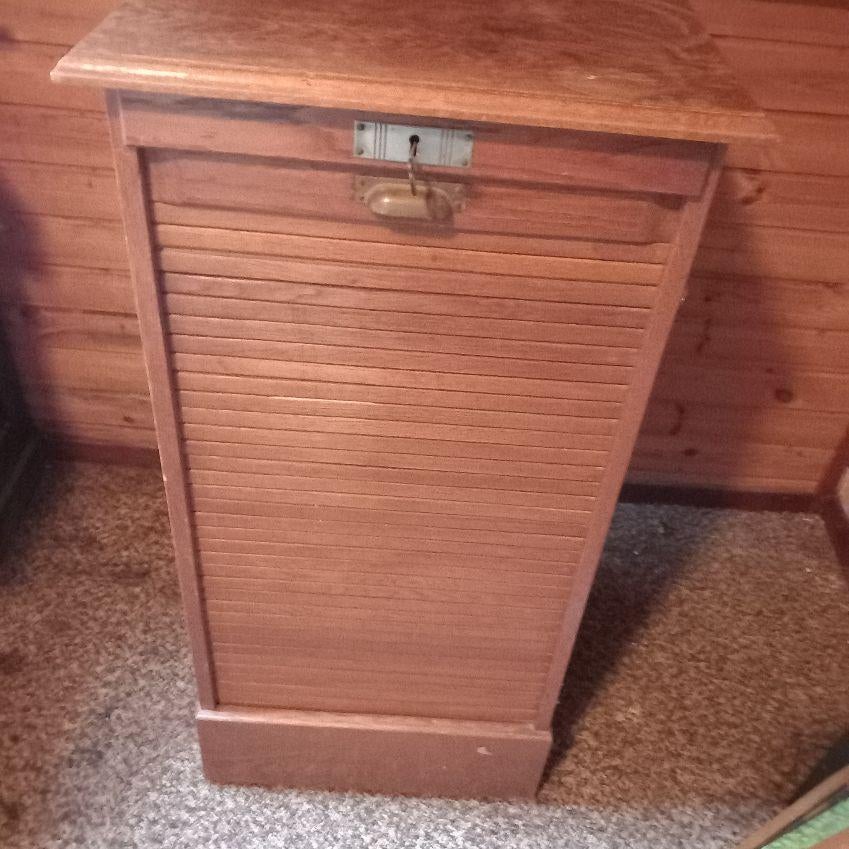 rolluikkast , eiken, met uitschuiflade, Ophalen