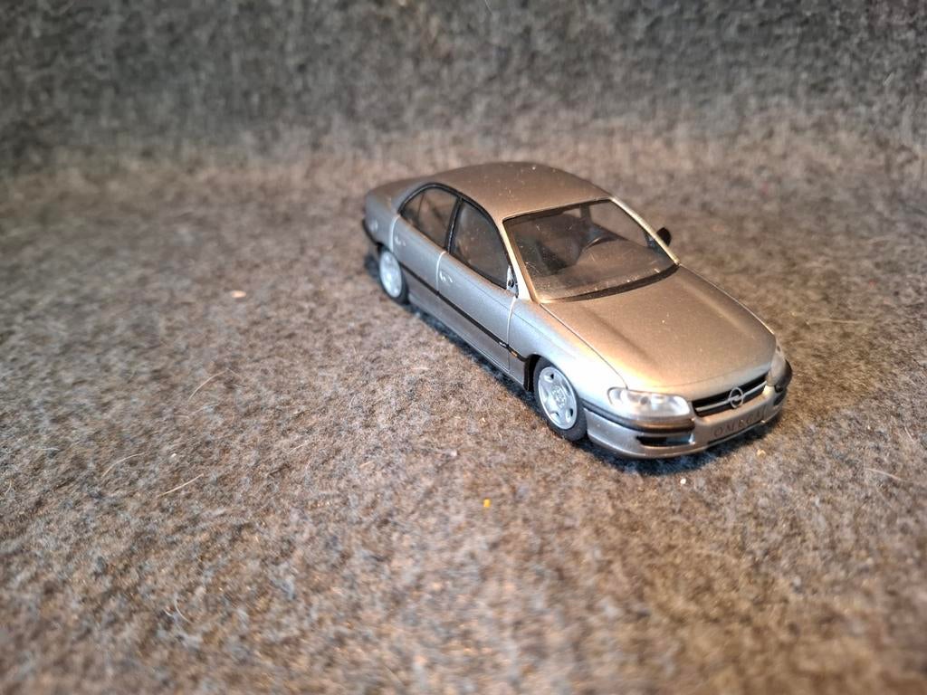 OPEL  OMEGA, Ophalen of Verzenden, Zo goed als nieuw, Auto, Schuco