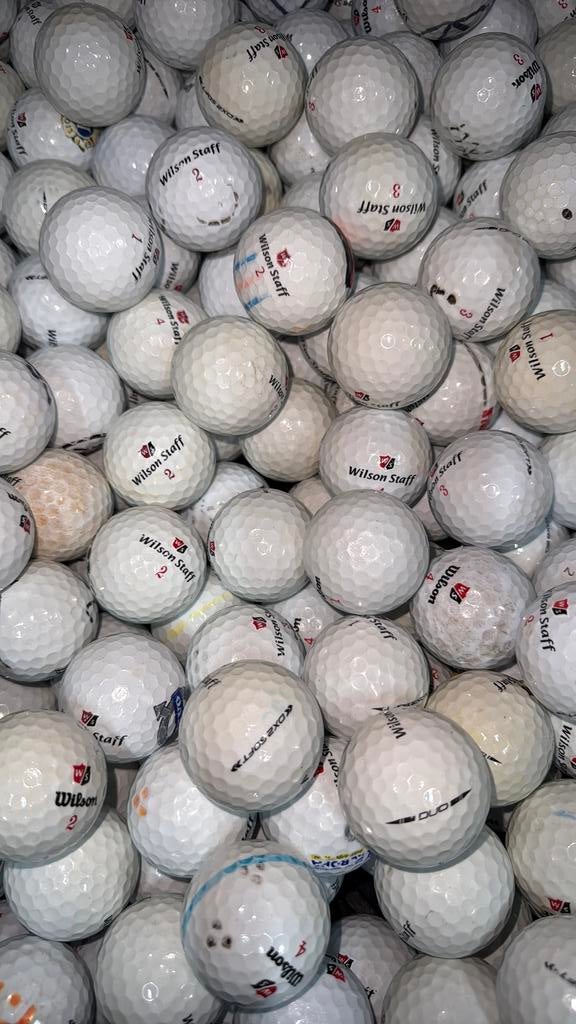 Wilson staff dx2 soft golfballen 100 stuks, Sport en Fitness, Golf, Ophalen of Verzenden, Zo goed als nieuw, Bal(len)