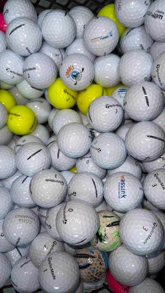 Taylormade speed soft golfballen 50 stuks AAAA Kwaliteit, Ophalen of Verzenden, Zo goed als nieuw, Bal(len)