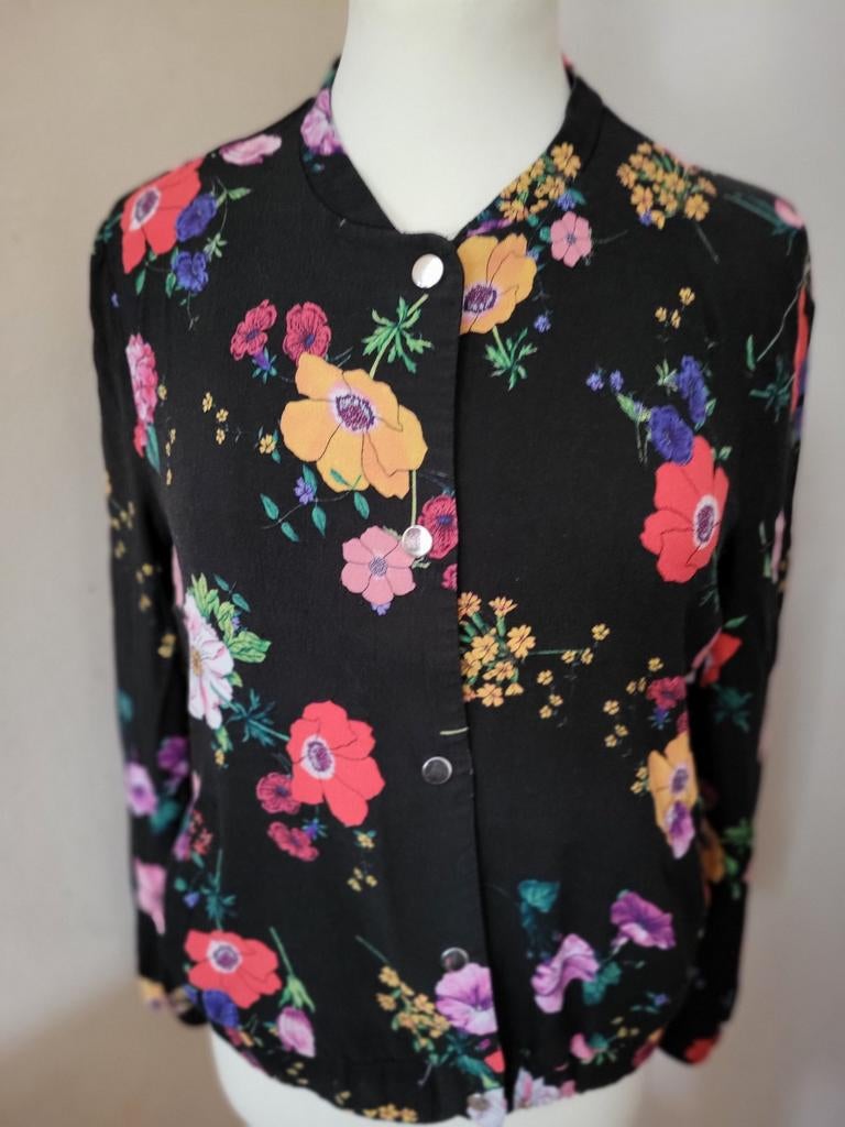 Mooi dun vestjasje maat M Outerwear, Kleding | Dames, Ophalen of Verzenden, Zo goed als nieuw, Maat 38/40 (M)