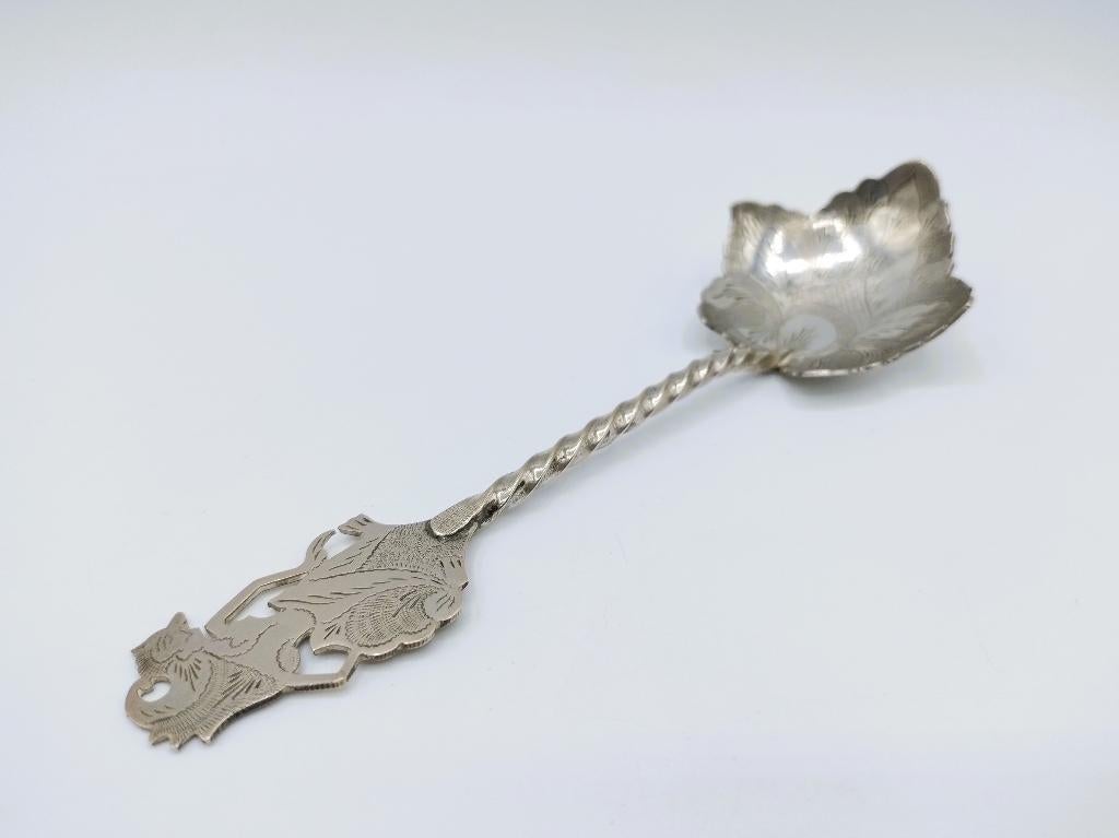 Zilveren djokja suikerlepel met wajang pop, Indonesië, 25 gr, Verzenden