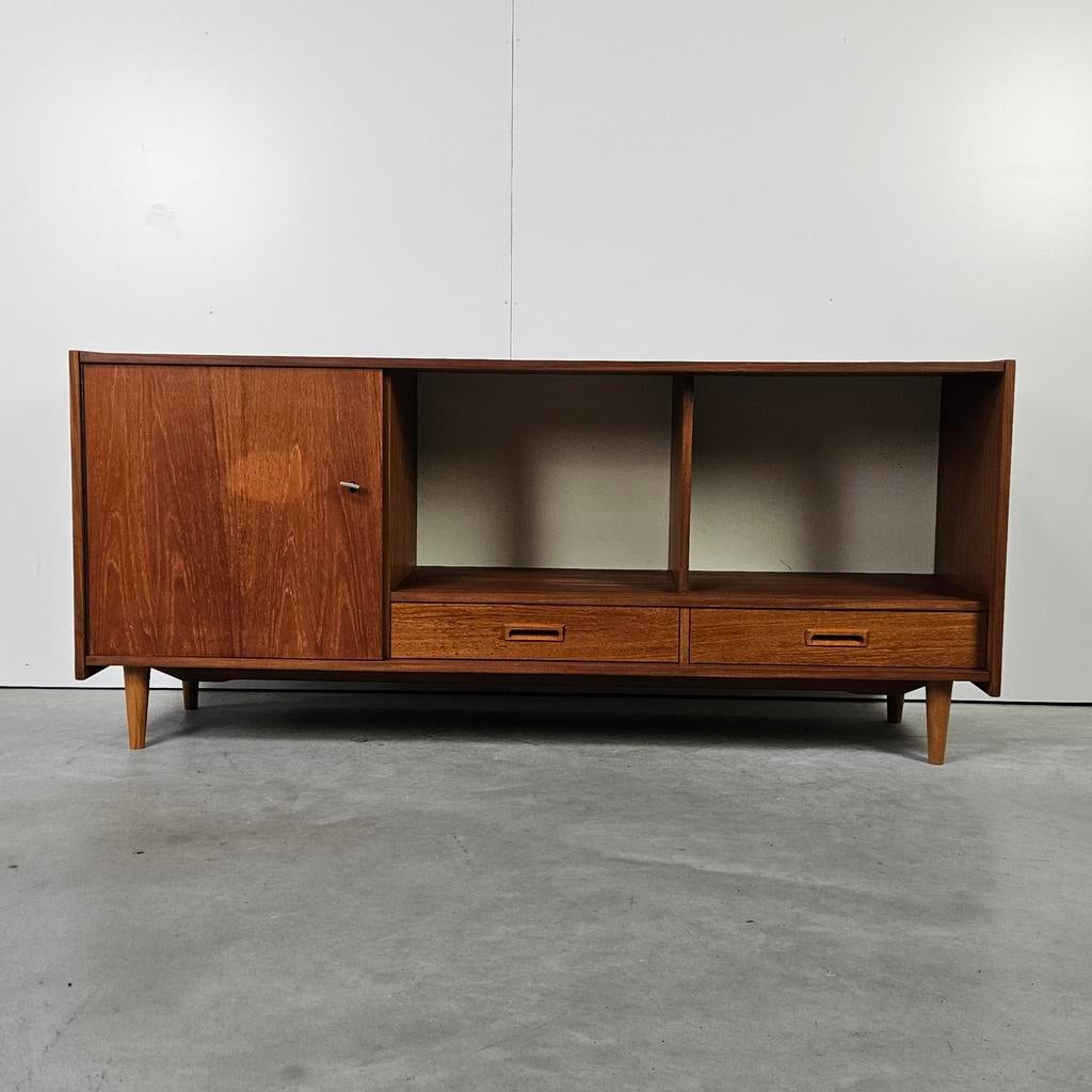 Vintage dressoir, Verzamelen, Retro, Ophalen, Huis en Inrichting