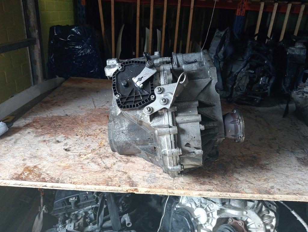 Versnellingsbak Seat Leon uit 2019, Gebruikt, -, -, Ophalen of Verzenden