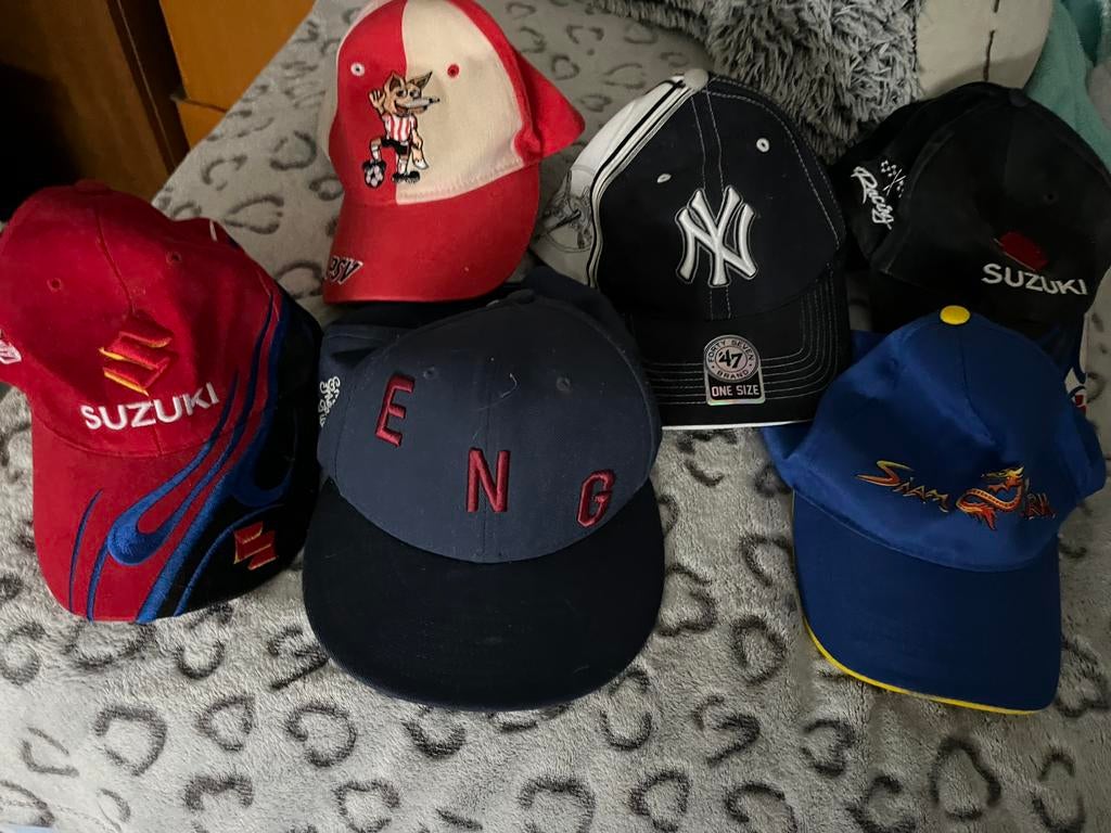 Diverse petten, Kleding | Heren, Hoeden en Petten, Ophalen of Verzenden, Zo goed als nieuw