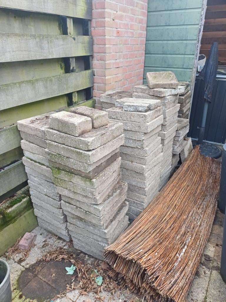 Stoeptegels en kleine klinkers, Ophalen, Gebruikt, Beton, Klinkers