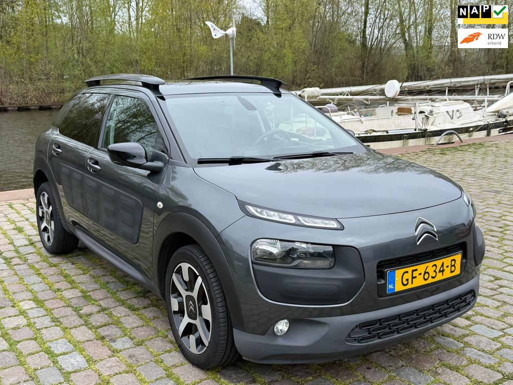 Citroen C4 Cactus 1.2 e-VTi Shine Automaat navigatie cruis c, Auto's, Citroën, Parkeersensor, 82 pk, 23 km/l, Origineel Nederlands