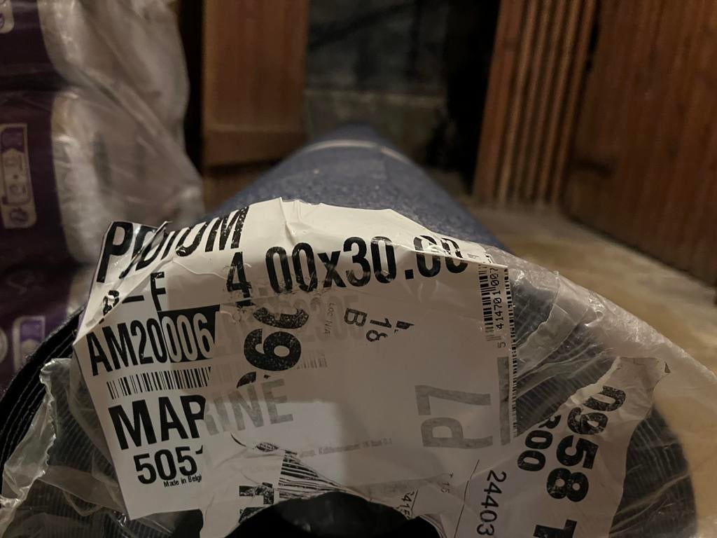 Donkerblauwe loper tapijt 4x30 meter, Ophalen, Blauw, 200 cm of meer, Rechthoekig