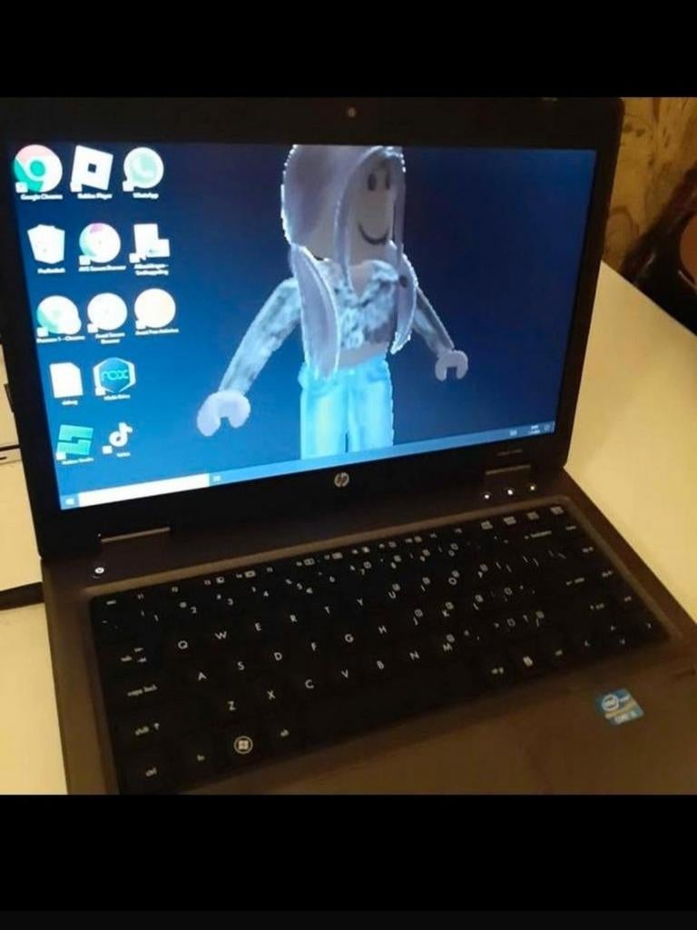 Te koop! HP merk laptop., Computers en Software, Laptop-opladers, Ophalen