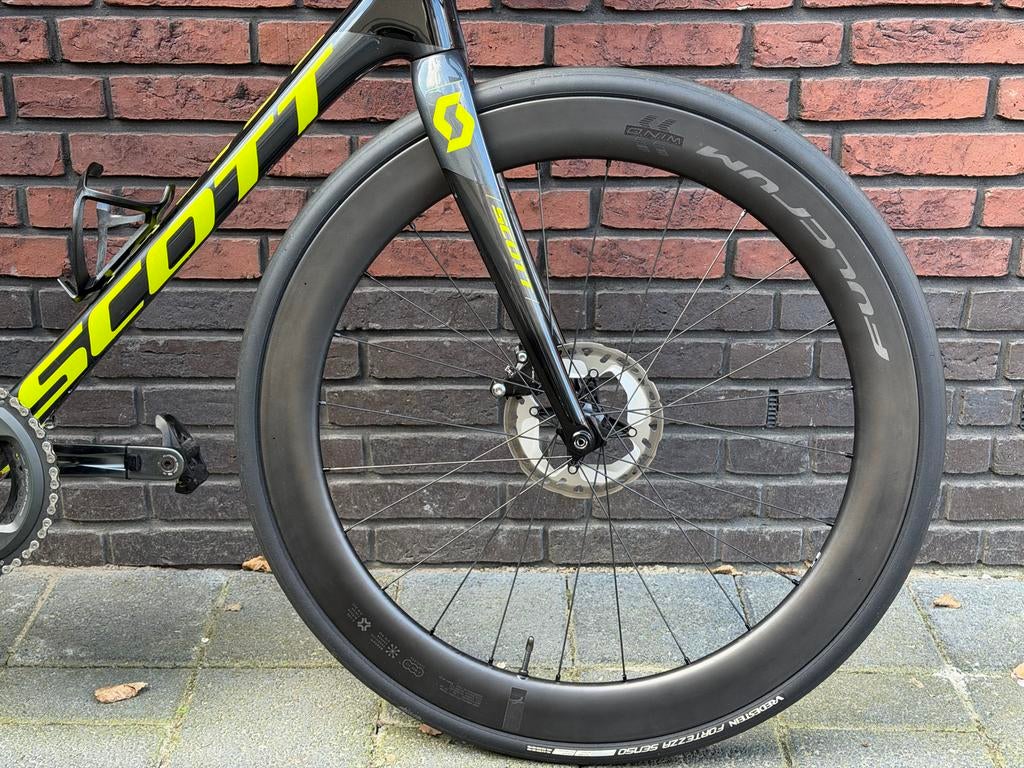 Scott Addict Endurance 30 Disc met Fulcrum carbon wielen, Overige merken, 28 inch, Carbon, Heren