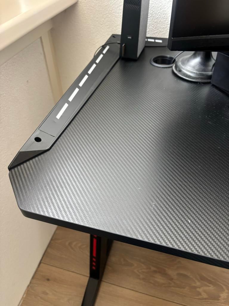 Gaming bureau met LED, bekerhouder en headset haak, Ophalen, 70 tot 120 cm, Zo goed als nieuw, Metaal