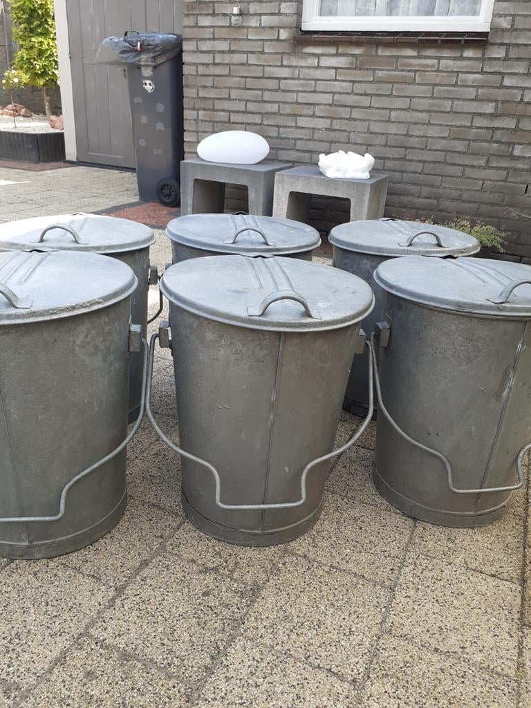 Zinken vuilnisemmer vuilnisbak afvalemmer afvalbak prullebak, Ophalen, Zo goed als nieuw, Minder dan 50 cm