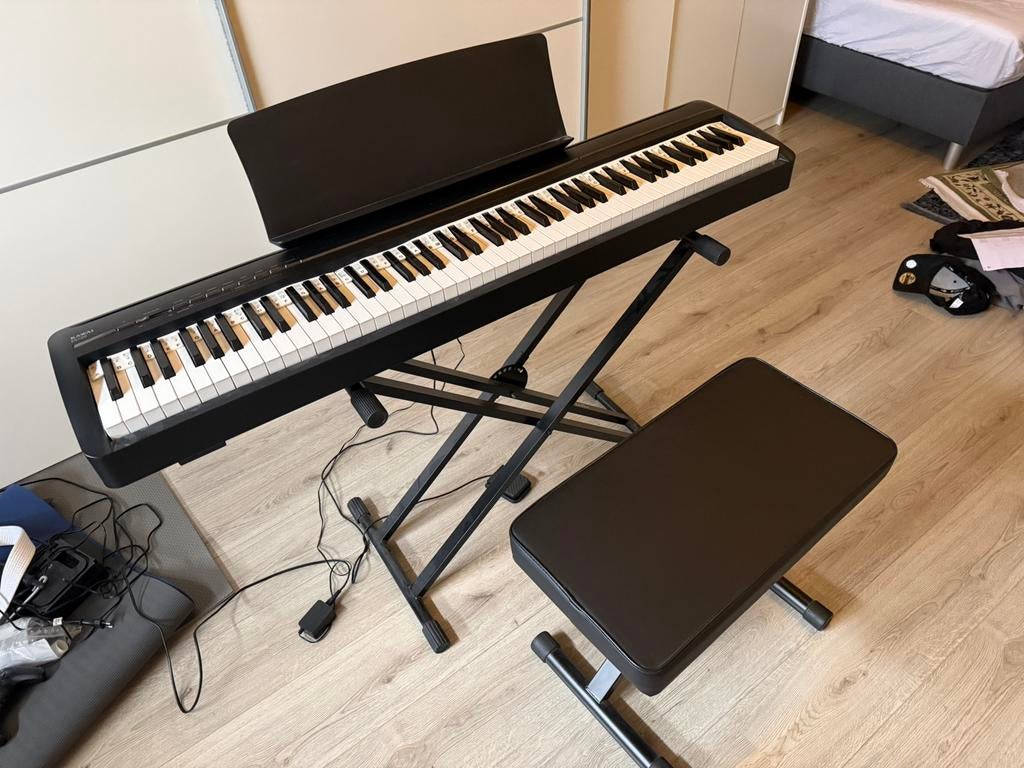 Kawai ES120 Digital piano met leren pianostoel+koptelefoon, Muziek en Instrumenten, Piano's, Ophalen of Verzenden, Zo goed als nieuw