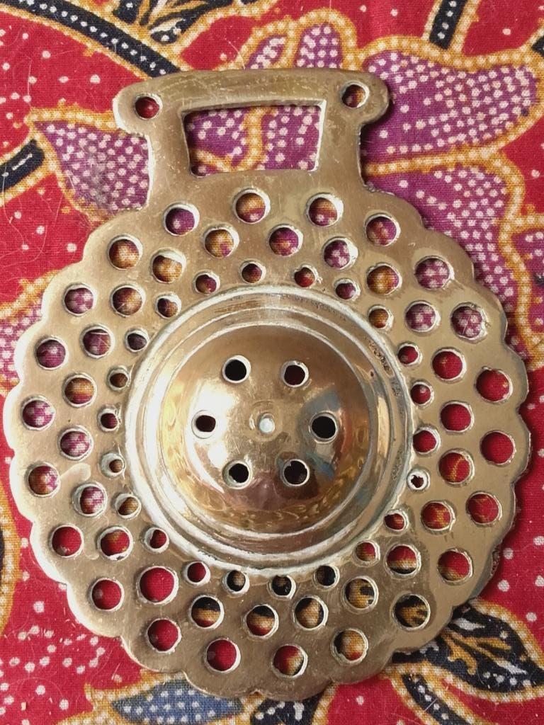 Zeldzaam antiek kleppermannetje uit Engeland 9,8 cm. 1900., Ophalen of Verzenden, Koper