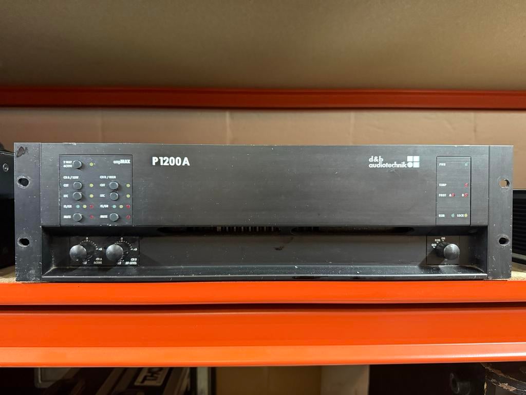 Versterker d&b audiotechnik P1200A, Overige merken, Ophalen of Verzenden, 120 watt of meer, Gebruikt