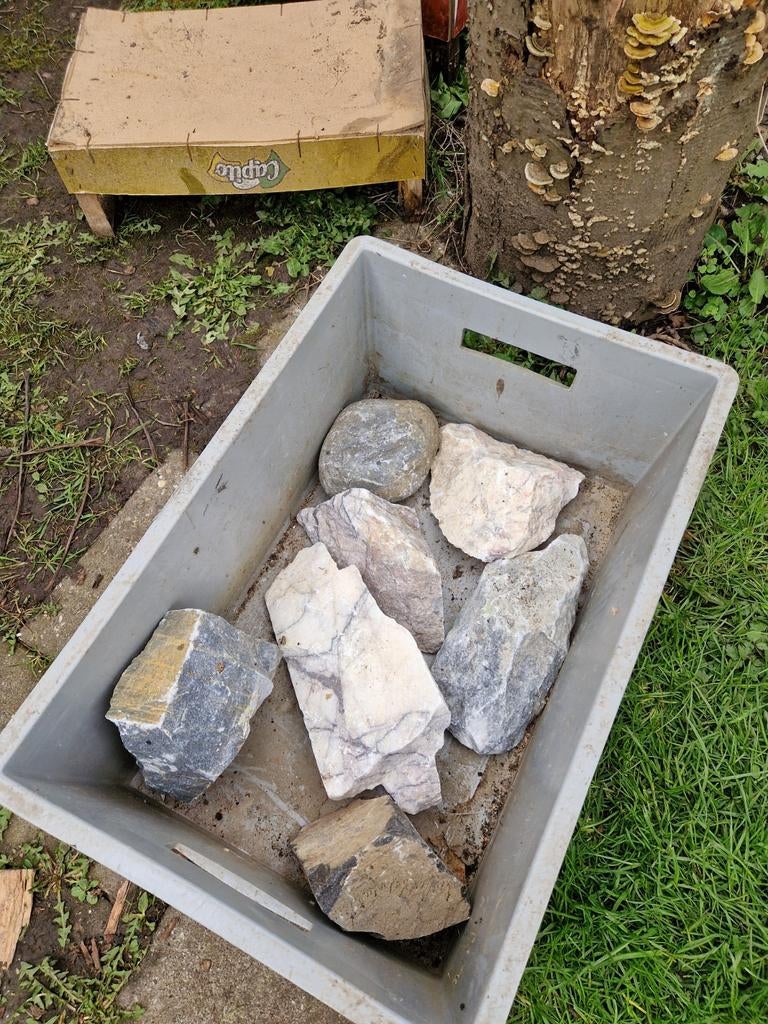 Diverse stukken natuursteen, Ophalen