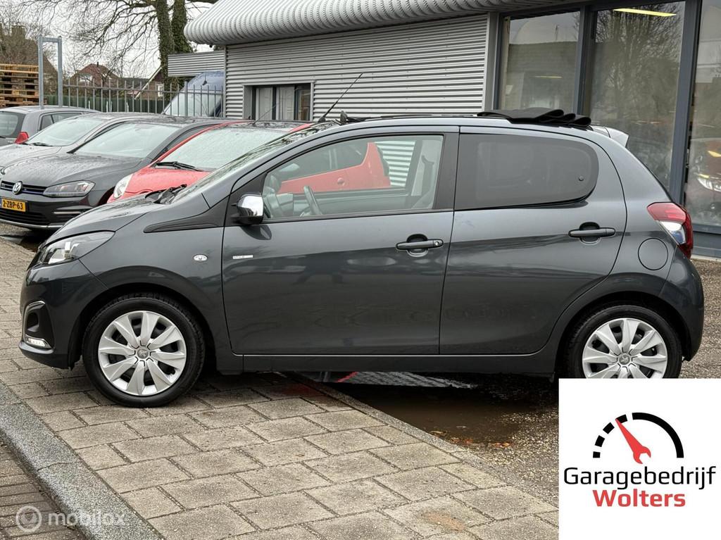 Peugeot 108 1.0 e-VTi Collection TOP! OPENDAK CARPLAY 1E EIG, Voorwielaandrijving, Stof, Gebruikt, Zwart