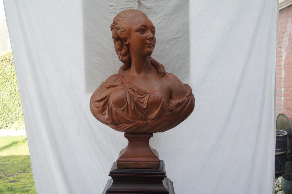 Borst beeld  Jeanne Becu, Antiek en Kunst, Ophalen of Verzenden, Buste