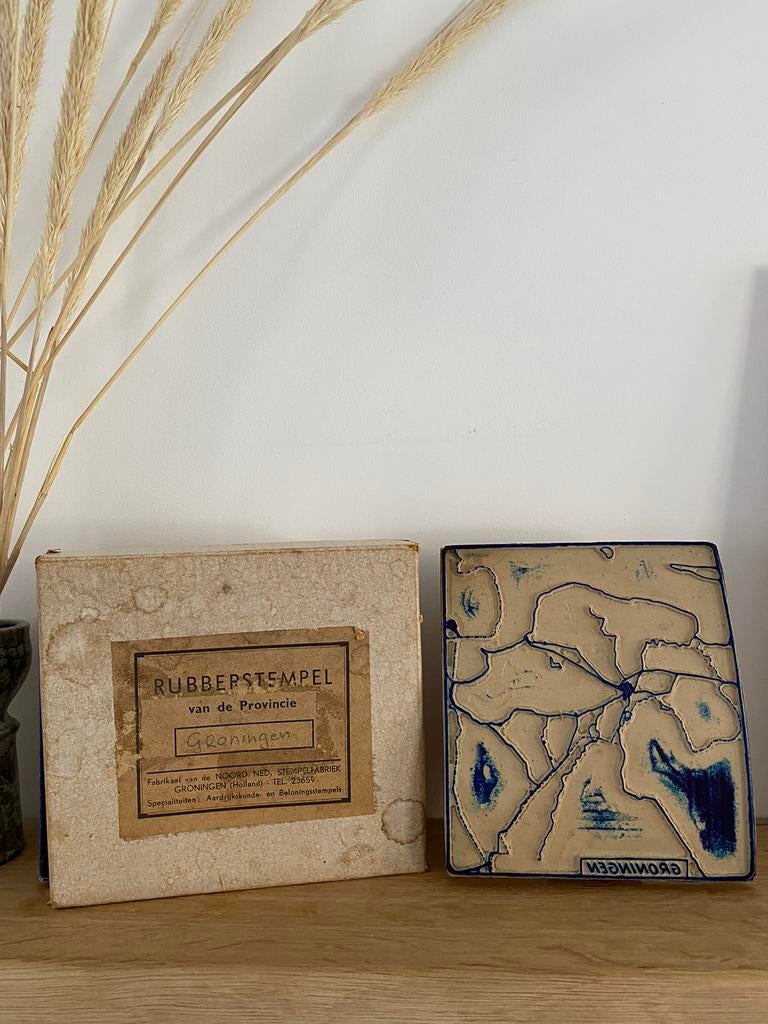 Antieke grote aardrijkskunde stempel Provincie Groningen, Ophalen of Verzenden