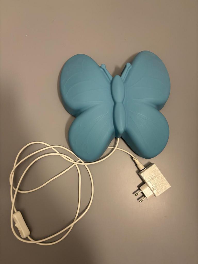 Blauwe vlinder nachtlamp IKEA – sfeervol en schattig, Ophalen of Verzenden, Zo goed als nieuw