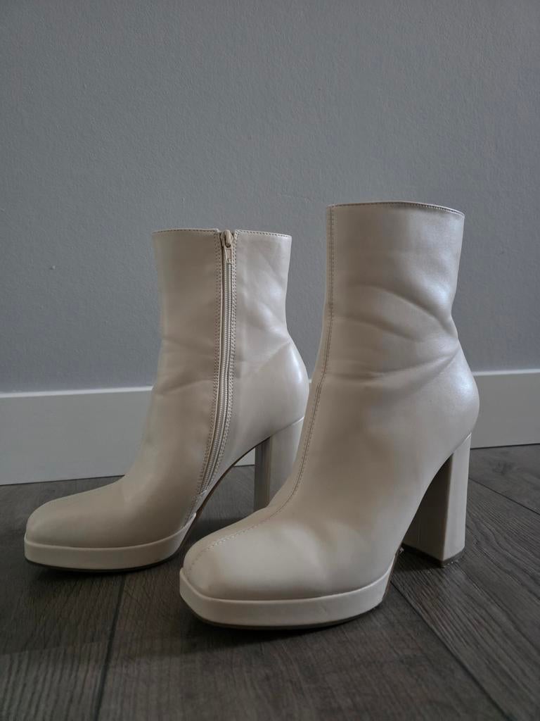 OXMOX WITTE LAARZEN MAAT 42 | LEER MODEL | ENKELLAARZEN, Oxmox, Wit, Lage of Enkellaarzen, Nieuw