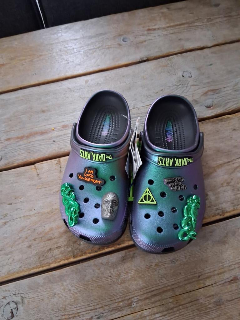 Nieuwe special edition harry potter crocs 42/43, Ophalen, Nieuw