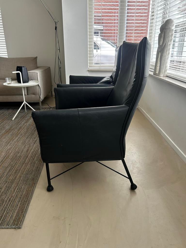 Twee zwarte charly Montis leren fauteuils- Modern design, Gebruikt, Twee, Zwart, Leer