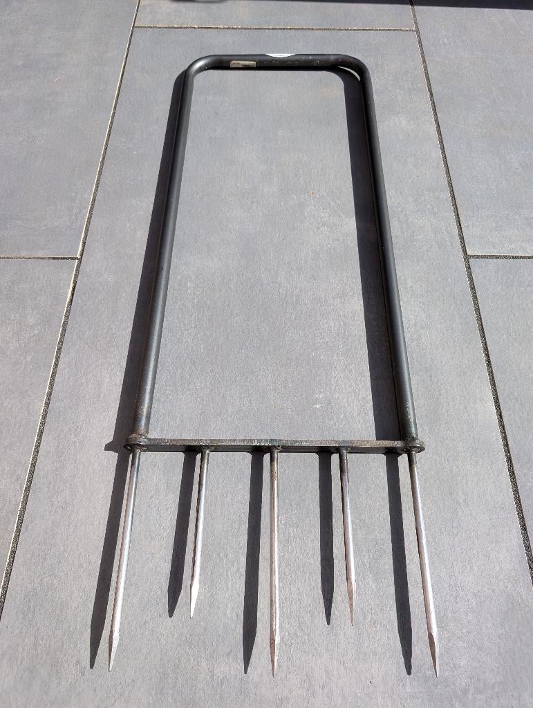 De Wit Gazonbeluchter, Ophalen, Zo goed als nieuw, De Wit