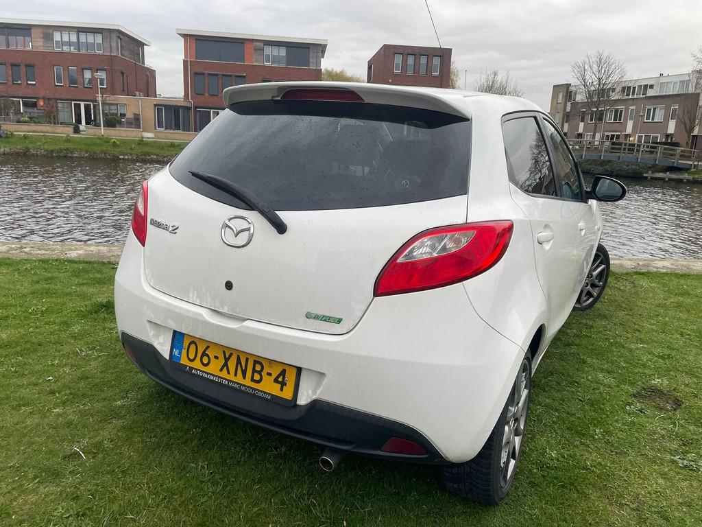 Mazda 2 1.3 BIFUEL Navigator GT CLIMA NAP GOED LEZEN AUB !, Voorwielaandrijving, Euro 5, Stof, 4 cilinders