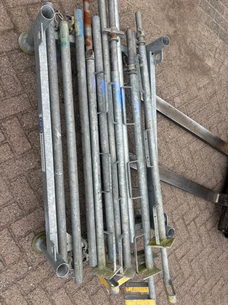 Opslagbok met divers steigermateriaal - bieden!, Ophalen, Zo goed als nieuw, 250 mm of meer