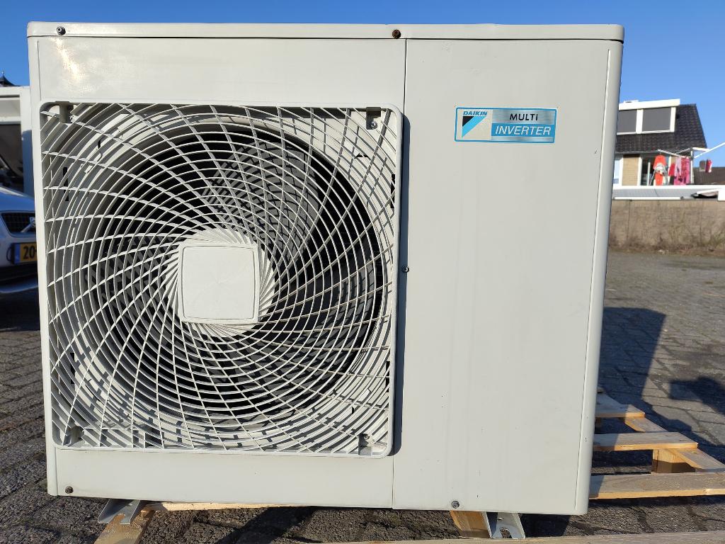 Daikin multi inverter 5MXS90 E7V3B buitenunit split 5x, Koelen en Ontvochtigen, Timer, Refurbished, 3 snelheden of meer