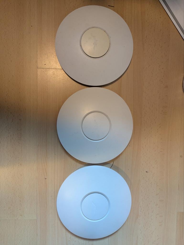 Unifi AP Pro access points, Computers en Software, Accesspoints, Ophalen of Verzenden