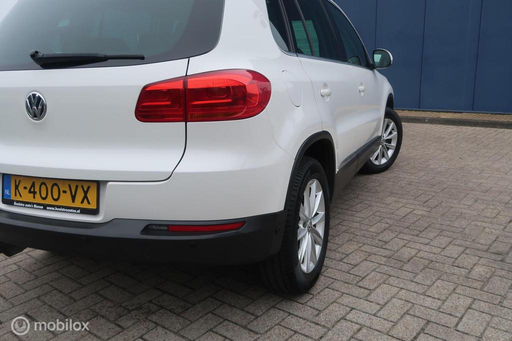 Volkswagen Tiguan 1.4 TSI Sport&Style, TREKHAAK, Voorwielaandrijving, Euro 5, Gebruikt, Zwart