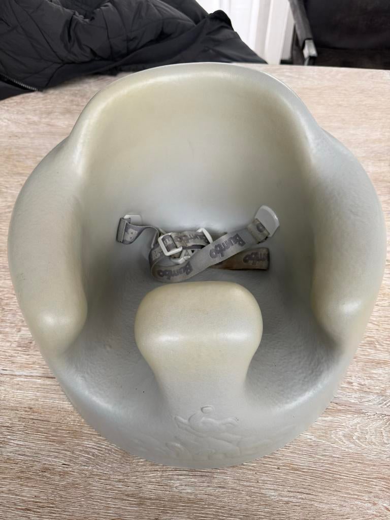 Bumbo stoeltje, Kinderen en Baby's, Kinderstoelen, Gebruikt, Overige typen, Gordel(s), Ophalen