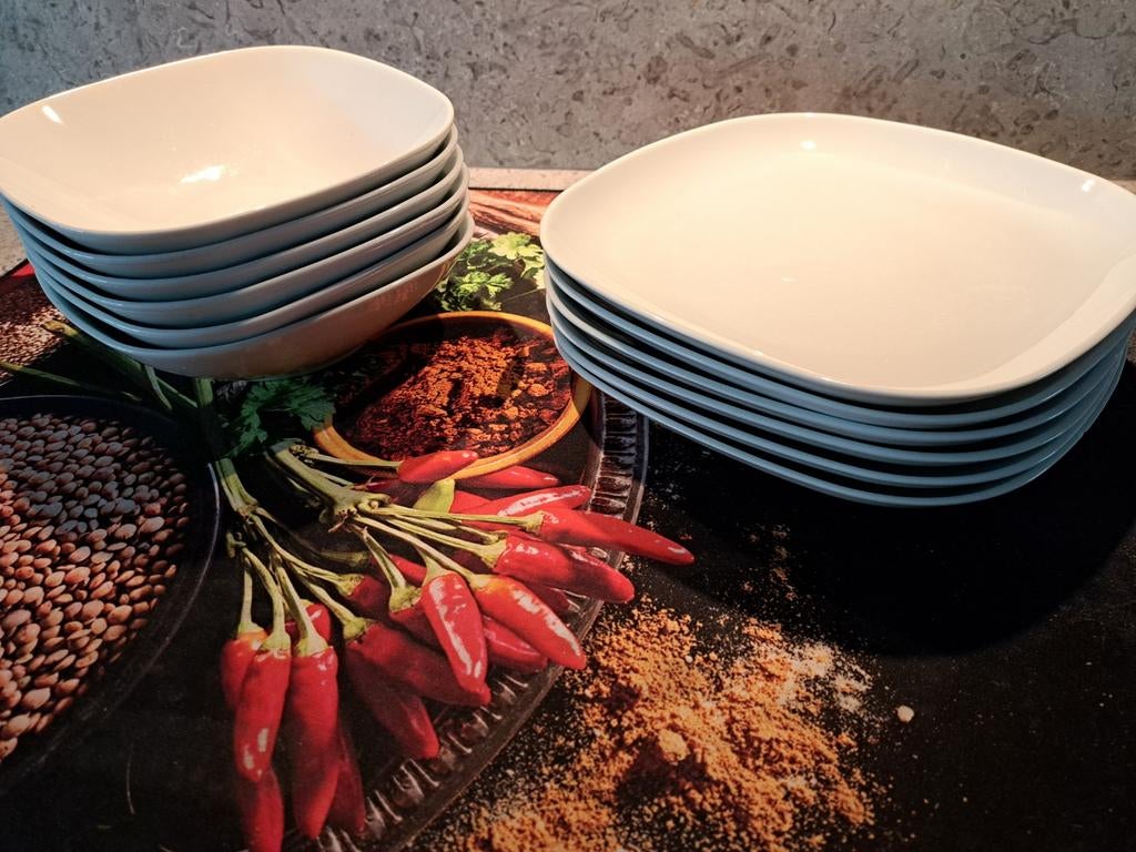 Ikea servies: 6 borden en 6 diepere schalen, Ophalen, Gebruikt, Schaal of Schalen, Overige stijlen