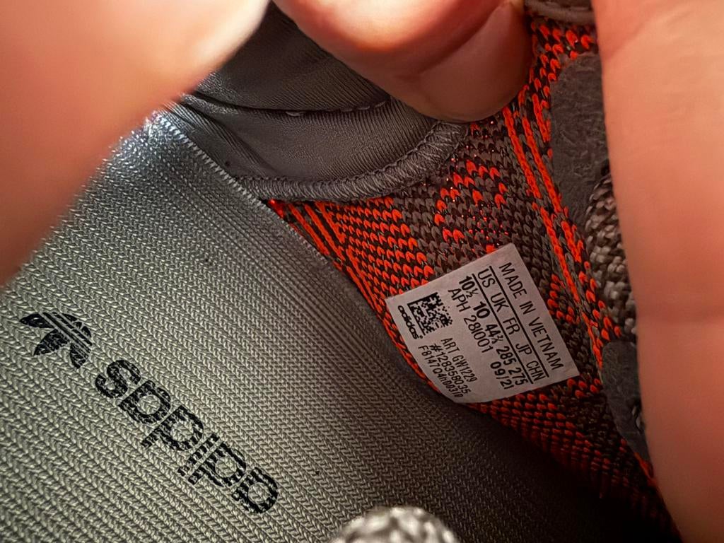 Yeezy Boost 350 Beluga Reflective, Kleding | Heren, Schoenen, Ophalen of Verzenden, Gedragen, Overige kleuren, Sneakers of Gympen