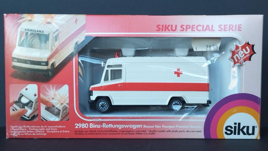 Corgi Heritage Berliet GLR 8 Modèle Réduit Berliet GLR 8 Porte-enseigne - Échelle 1:50 - Marque Corgi Heritage - Neuf Modele Reduit Berliet Corgi