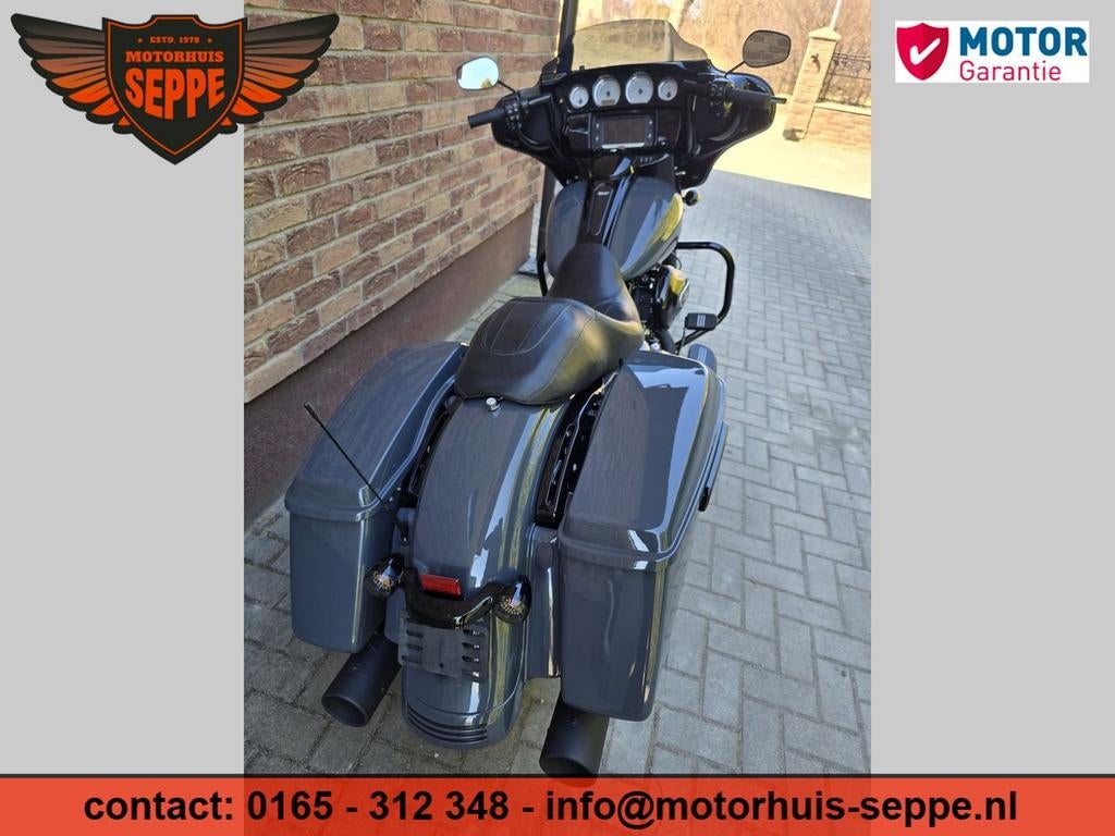 HARLEY-DAVIDSON STREET GLIDE SPECIAL FLHXS (bj 2015) 24,761, 2 cilinders, 1690 cc, HARLEY-DAVIDSON, Bedrijf