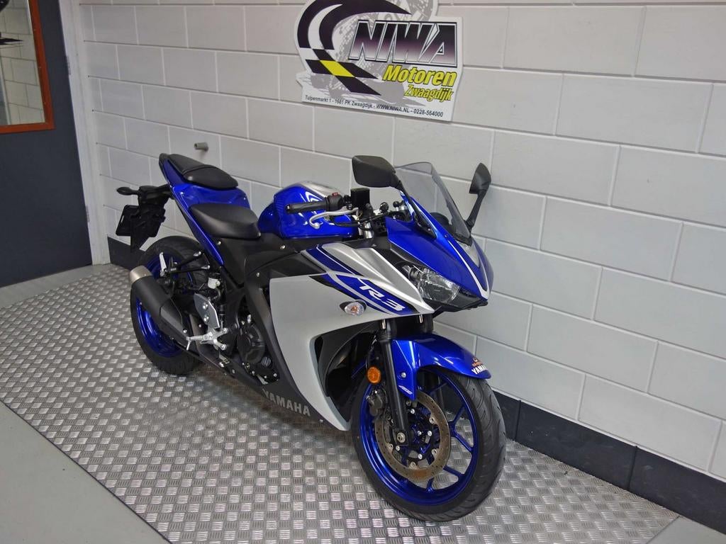 YAMAHA YZF R3 - foto 3