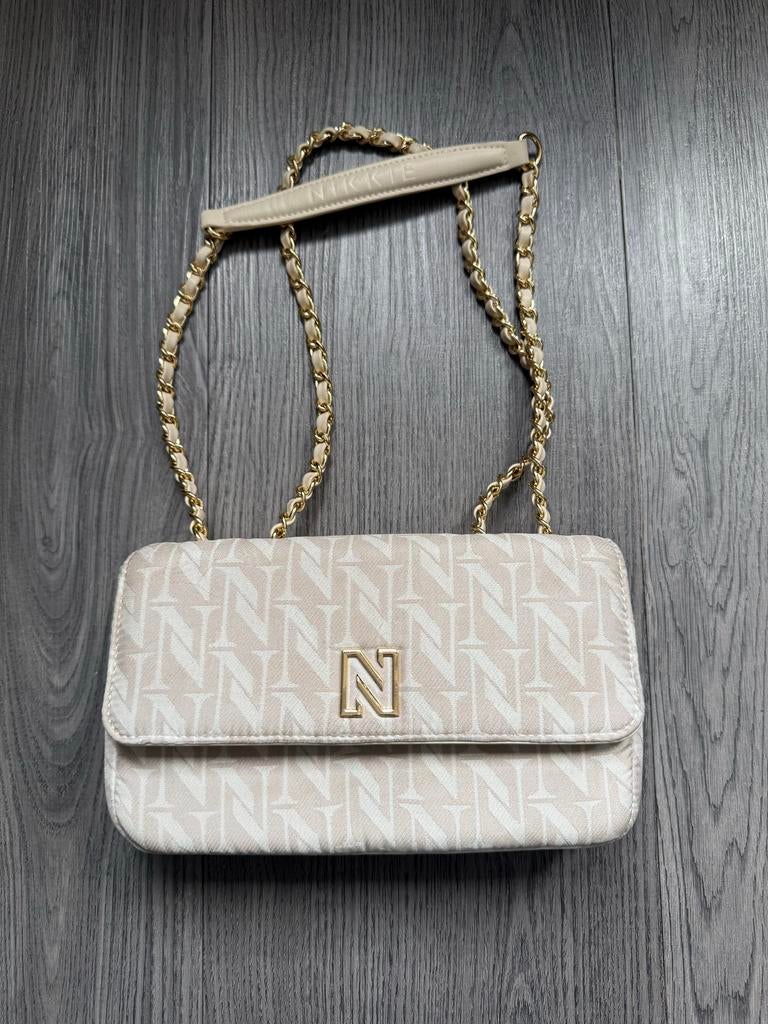 Nikkie schoudertasje met ketting, gebruikt maar netjes!, Sieraden, Tassen en Uiterlijk, Tassen | Damestassen, Ophalen of Verzenden