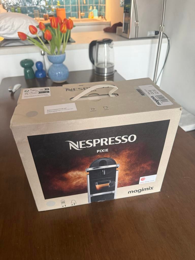 Nespresso Pixie Magimix Koffiemachine - Nieuw in doos, Koffiepads en cups, Ophalen of Verzenden, 1 kopje, Koffiemachine